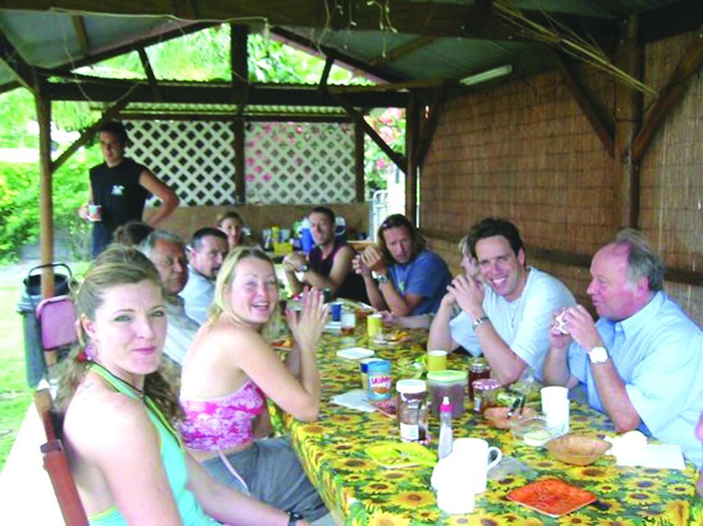Pension Te Miti - Plage-Beach 200M - Mahana Parc & Vaiava Beach Pk18 - B&B Chambres Ou Dortoir Punaauia  Luaran gambar